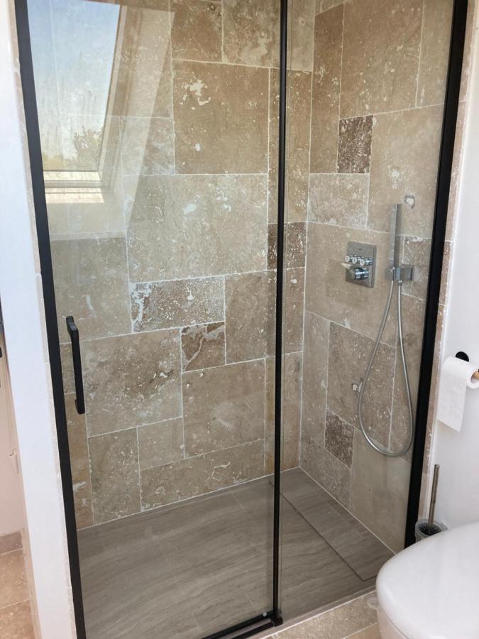 Duplex Chaleureux Pour 4 Pers Comprenant 1 Lit Double Et 2 Lits Simples *